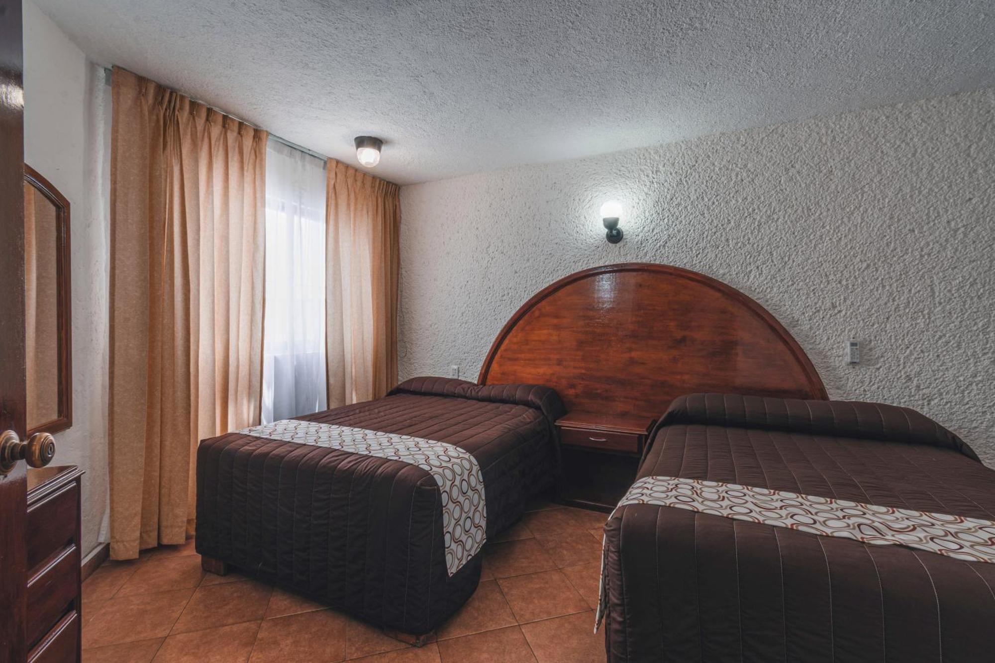 Hotel & Suites Villa Del Sol Morelia Exteriör bild